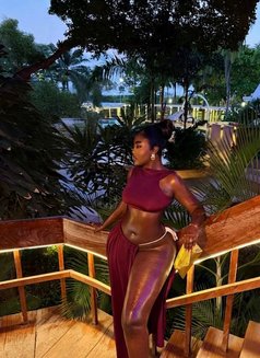 Spicy - escort in Abidjan Photo 3 of 4