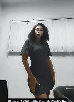 Spicy Gigi - masseuse in Lagos, Nigeria Photo 2 of 7