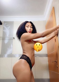 Spicy Gigi - masseuse in Lagos, Nigeria Photo 4 of 7