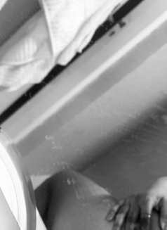 Spicy Middle - escort in Accra Photo 7 of 11