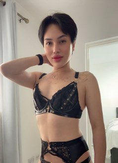 SpicyPlayMate - Male escort in London Photo 5 of 11