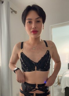 SpicyPlayMate - Male escort in London Photo 2 of 11