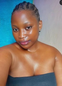 Splash - Transsexual escort in Kuwait Photo 2 of 2