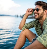 Spondon - Acompañantes masculino in Dhaka