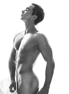 Sport Boy22 - Acompañante masculino in Dubai Photo 2 of 4