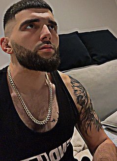 Sport_BoyX - Male escort in Baku Photo 16 of 16