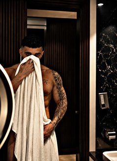 Sport_BoyX - Male escort in İstanbul Photo 1 of 17