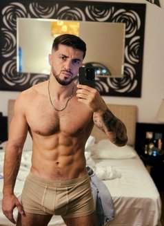 Athlete_Fighter - Male escort in Dubai Photo 23 of 28