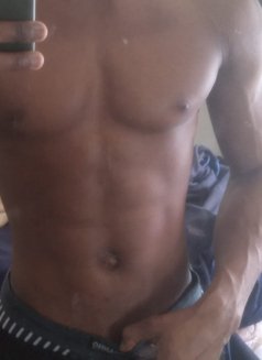 Sportif Actif Et Viril - Male escort in Casablanca Photo 3 of 3