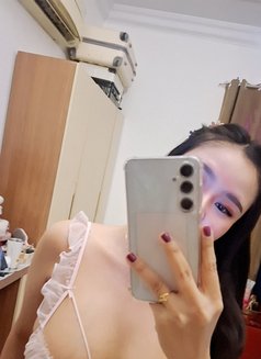 Spy Cute - puta in Muscat Photo 13 of 13