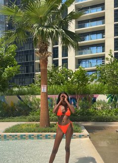 Squirt bella. - puta in Dubai Photo 1 of 22