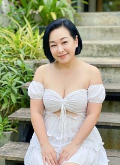 Squirt Lady Pattaya - Dominadora in Pattaya Photo 8 of 10