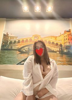 Squirter Babe - escort in Manila Photo 1 of 2