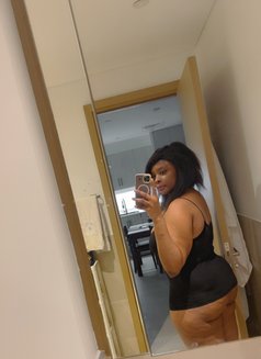 Squirting booty layla - escort in Dubai Photo 14 of 16