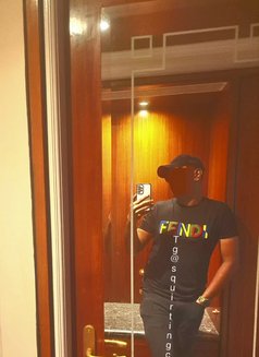 Squirting Champion - Male escort in Bangalore Photo 1 of 8