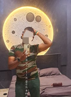 Squirting Champion - Male escort in Bangalore Photo 2 of 8