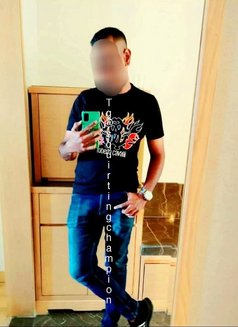 Squirting Champion - Male escort in Bangalore Photo 5 of 8
