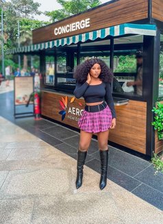 HOT TINA - escort in Maldives Photo 7 of 8