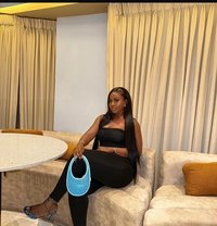 Dripping Puci Sophia - masseuse in Accra