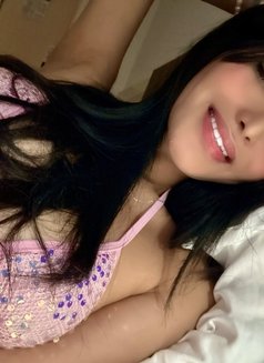 SQUIRTY ARIANNA just arrived - escort in Bangkok Photo 20 of 20
