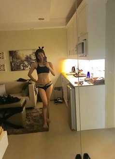 Srainy - Transsexual escort in Cebu City Photo 8 of 9