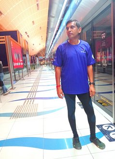 Sravan - Acompañante masculino in Dubai Photo 1 of 1