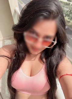 sreevali - escort in Dubai Photo 7 of 12