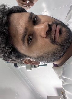 Sri - Male companion in Hyderabad Photo 1 of 4