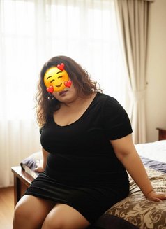 Sri Lankan MILF Mistress - escort in Dubai Photo 5 of 8