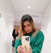 Niki Sri Lankan independent - puta in Dubai Photo 2 of 3