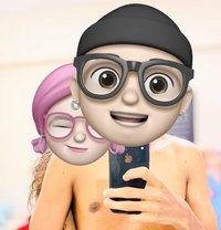 Hot Young Couple Cam / Meet - puta in Sharjah