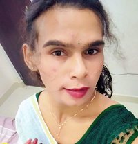 Srinidhi - Transsexual escort in Hyderabad
