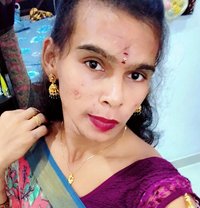 Srinidhi - Transsexual escort in Hyderabad