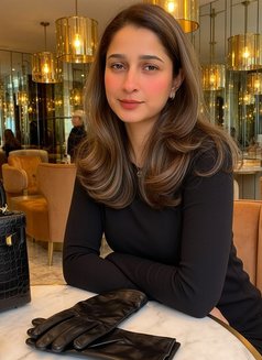 Shrishty Independent Incall in C R Park - puta in New Delhi Photo 2 of 4