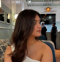Sriya Independent Girls Full Satisfied - puta in Pune Photo 1 of 1