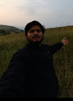 Sahilll - Male escort in Mumbai Photo 1 of 2