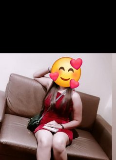 Sruthi - escort in Bangalore Photo 3 of 3