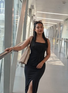Sruthi - escort in Kolkata Photo 2 of 8
