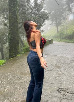 Sruthi - escort in Mumbai Photo 2 of 2