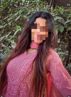 Sruthi Telugu girl - escort in Hyderabad Photo 3 of 3