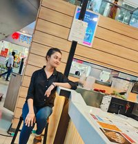 SRUTI FROM KOLKATA ACTUALLY I AM NOT WOR - puta in Bangalore