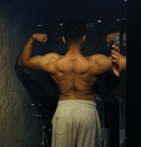 Ssss - Acompañantes masculino in New Delhi