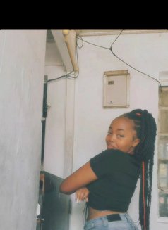Stacey - escort in Nairobi Photo 3 of 4