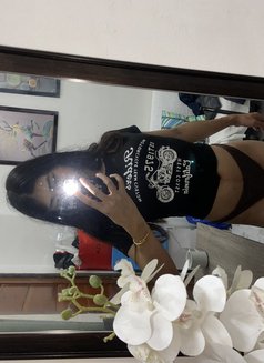 Stacey - Transsexual escort in Manila Photo 7 of 8