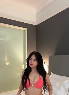 Stacey - escort in Bangkok Photo 3 of 4