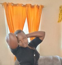 Stacy - adult performer in Nairobi