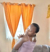 Stacy - adult performer in Nairobi