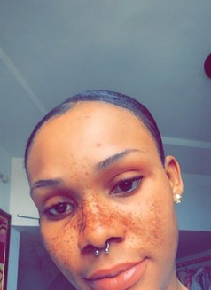 Stacy - puta in Riyadh Photo 2 of 3