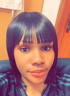 Stacy - puta in Riyadh Photo 3 of 3