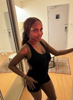 Stacy - escort in Bangkok Photo 2 of 7